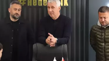 Şampiyonluk şansı zora girince efsanesi olduğu kulüpten istifa etti