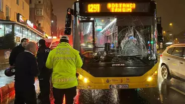Üsküdar'da Yaya Otobüsle Çarpıştı