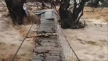 Yalova'da Sağanak Sele Neden Oldu