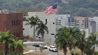 ABD Büyükelçiliği Caracas'ta yeniden açıldı