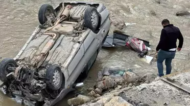 Ayancık'ta otomobil ırmağa uçtu: 1 yaralı