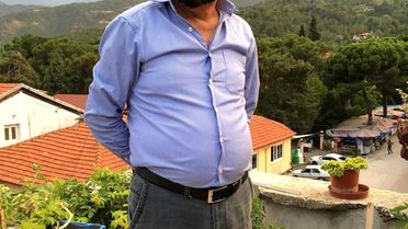 Denizli Buldan'da bir esnaf evinin mutfağında ölü bulundu