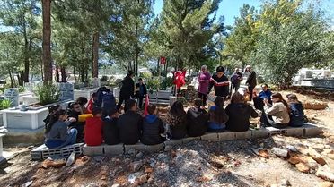 Öğrenciler Şehit Polis Yabalak'ı Andı