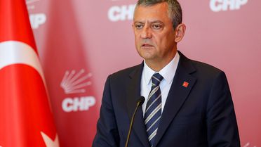 Özgür Özel'den, Mustafa Bozbey'in gözaltına alınması sonrası ilk açıklama