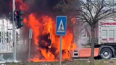 Samsun'da seyir halindeki tırın kupası alevlere teslim oldu