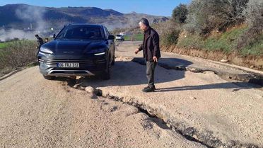 Adıyaman'da Karayolu Çöktü