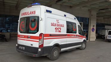 Siirt'te ağaç budarken kazara kolunu kesen kişi öldü