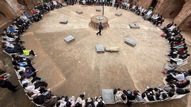 Alanya'da 800 Öğrenci Kızılkule'de Kitap Okudu