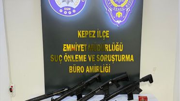 Kepez'de Ruhsatsız Silah Operasyonu