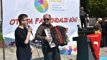 Artvin'de Otizm Farkındalık Yürüyüşü