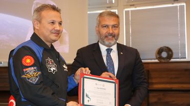 Türkiye'nin İlk Astronotu Öğrencilerle Buluştu