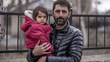 Leylekler Cami Kubbesinde Baharı Müjdeliyor