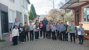 Öğrenciler Muhtarlığı Ziyaret Etti