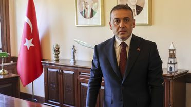 Vali Sözer'den AA'ya Kutlama Mesajı