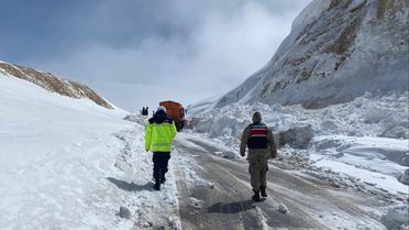Bitlis'te Çığ Temizlendi