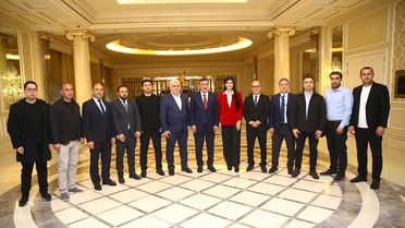 Yılmaz'dan Türk Devletleri Vurgusu