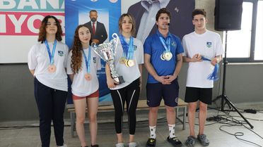 Elazığ'da Paletli Yüzme Şampiyonası Tamamlandı