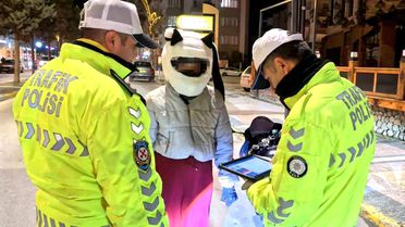 Yetersiz Ehliyetle Motosiklet Kullanan Sürücüye Ceza