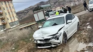Gemerek'te Trafik Kazası: 2 Yaralı