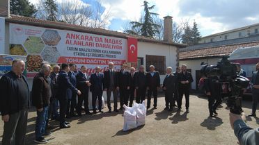 Gölbaşı'nda Nohut Tohumu Dağıtımı