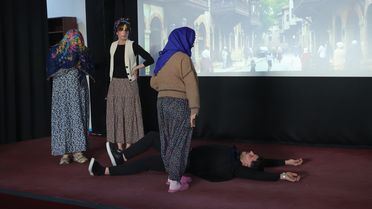 Hakkari Üniversitesi'nde Tiyatro Gösterimi