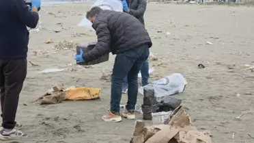 Dalgalar kıyıya sürükledi, polis alarma geçti! İçinden bakın ne çıktı 