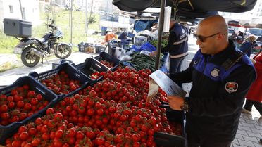 İlkadım Belediyesi'nden Pazar Denetimleri