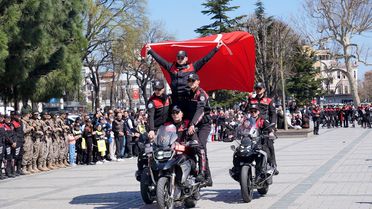 Polis Haftası Korteji İstanbul'da Yapıldı