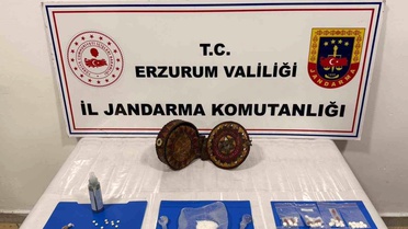 Erzurum'da Uyuşturucu ve Tevrat Ele Geçirildi