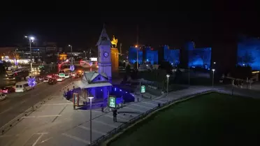 Kayseri Mavi Işıkla Aydınlatıldı
