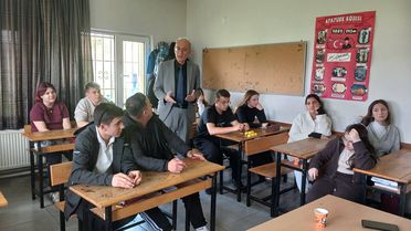 Akdemir Okul Ziyaretlerine Devam Ediyor