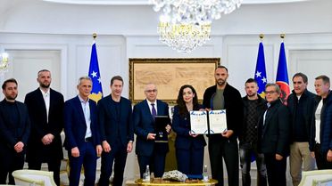 Kosova Millî Takımı'na Liyakat Madalyası