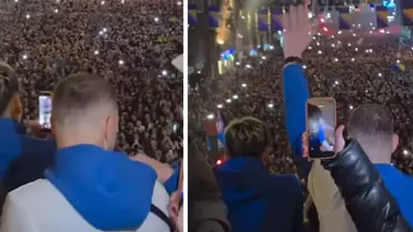 Kutlama dediğin böyle olur! Binlerce insan sokağa çıkıp onun adını haykırdı