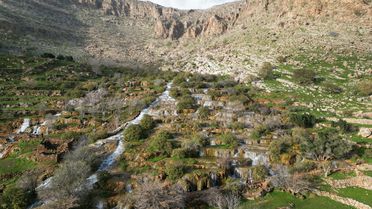 Emrud Travertenleri Dronla Görüntülendi