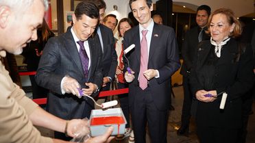 Marmaris'te Kadına Şiddete Karşı Kırmızı Bank Uygulaması