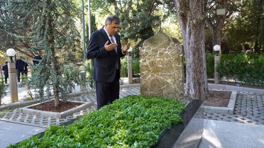 MHP'den Türkeş'e Anma Mesajı