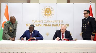 Türk ve Nijer Savunma Bakanlarından Protokol