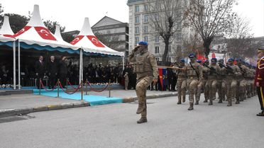 Ticaret Bakanı Bolat, Van'ın düşman işgalinden kurtuluşunun 108. yıl dönümü törenine katıldı Açıklaması
