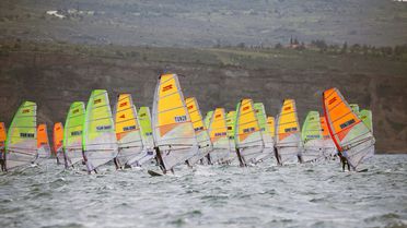 Foça'da Yelken Şampiyonası Başladı