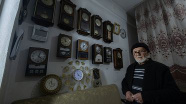 74 Yaşında Saat Tamircisi