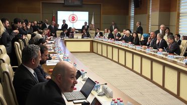 TBMM'de Doğum İzni ve Sosyal Medya Düzenlemesi Görüşülüyor