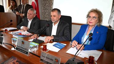 Başkan Topaloğlu: 'Yollardaki kazılar altyapı kurumlarına ait'