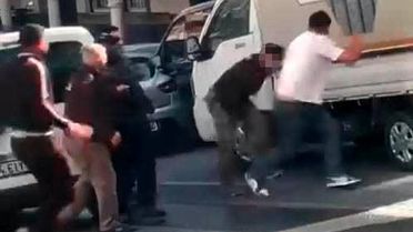 Kağıthane'de Bıçaklı Kavga