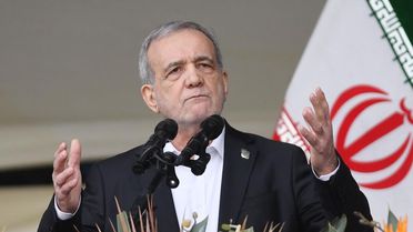 İran Cumhurbaşkanı'ndan Sağlık Kuruluşlarına Çağrı