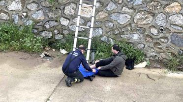 Bursa'da Dereye Düşen Baba Kurtarıldı