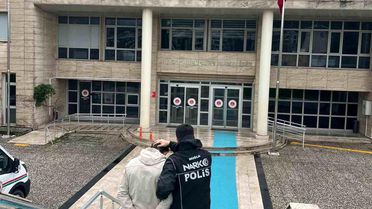 Menteşe'de Uyuşturucu Operasyonu: Aranan Şahıs Yakalandı