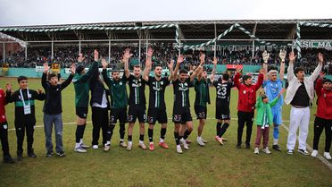 2. Lig'e yükselen ilk takımlar belli oldu