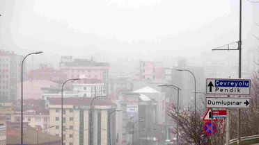 İstanbul'da Yoğun Sis Ulaşımı Olumsuz Etkiledi