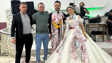 Arkadaşlarından damada 'beşi bir yerde ayva'