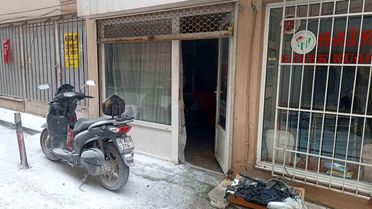 Bursa'da Motosiklet Dükkanında Yangın Panik Yarattı